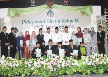 Pelepasan Siswa Kelas IX MTsN 2 Temanggung
