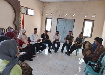 KUA Kec. Kandangan Peringati  Maulid Nabi Muhammad SAW Dengan Berzanji