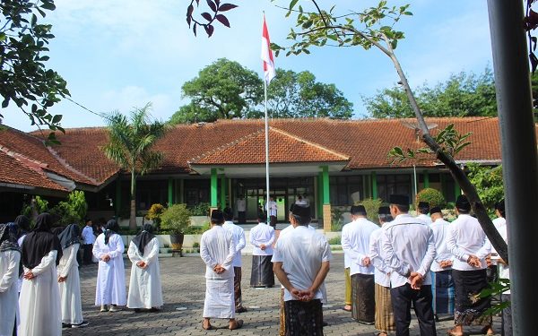 Kemenag Kab. Temanggung Gelar Apel Peringati Hari Santri Th. 2024