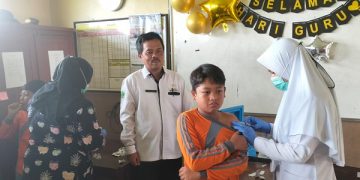 MIN 2 Temanggung Melaksanakan Kegiatan Bulan Imunisasi Anak Sekolah (BIAS)