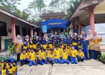 Pembinaan Adiwiyata oleh Tim Adiwiyata MIN 1 Temanggung
