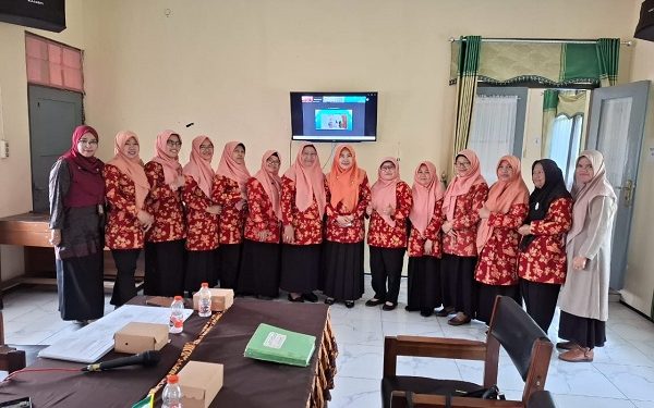 DWP Kemenag Kab.Temanggung Ikuti Pengajian Jelang Ramadan Secara Daring