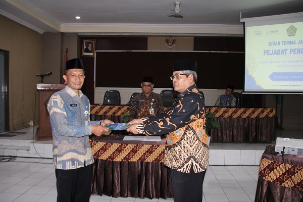 Serah Terima Jabatan Pejabat Pengawas di Lingkungan Kemenag Kab. Temanggung
