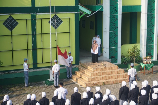 Peringatan Hari RA Kartini di MAN Temanggung