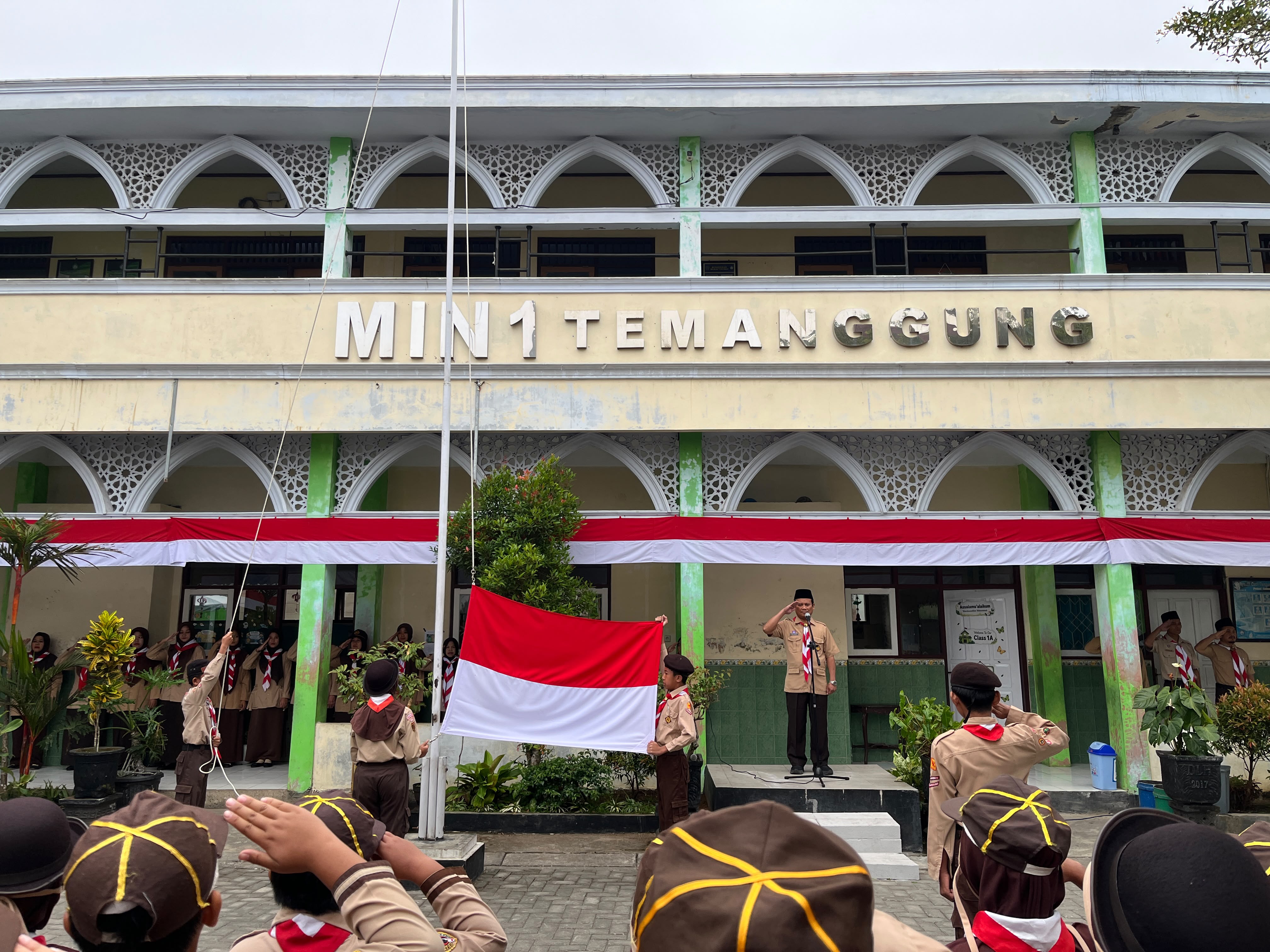 Semangat Pramuka Membara, MIN 1 Temanggung Peringati Hari Pramuka ke-65