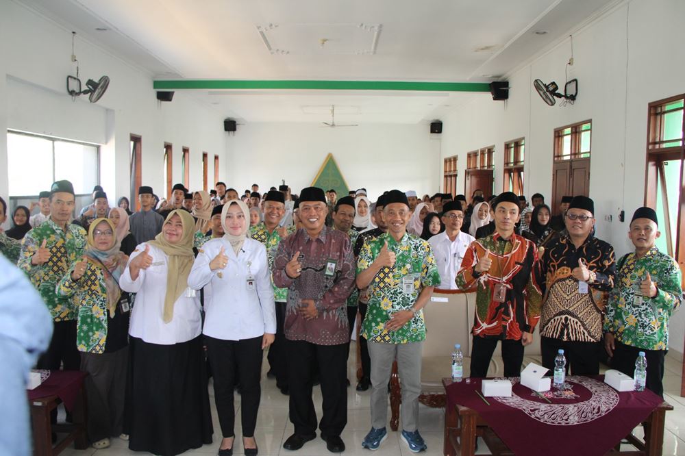 Berikan Sambutan di MAPSI SMK, Kakankemenag Temanggung Minta Peserta Fokus Tampil Maksimal
