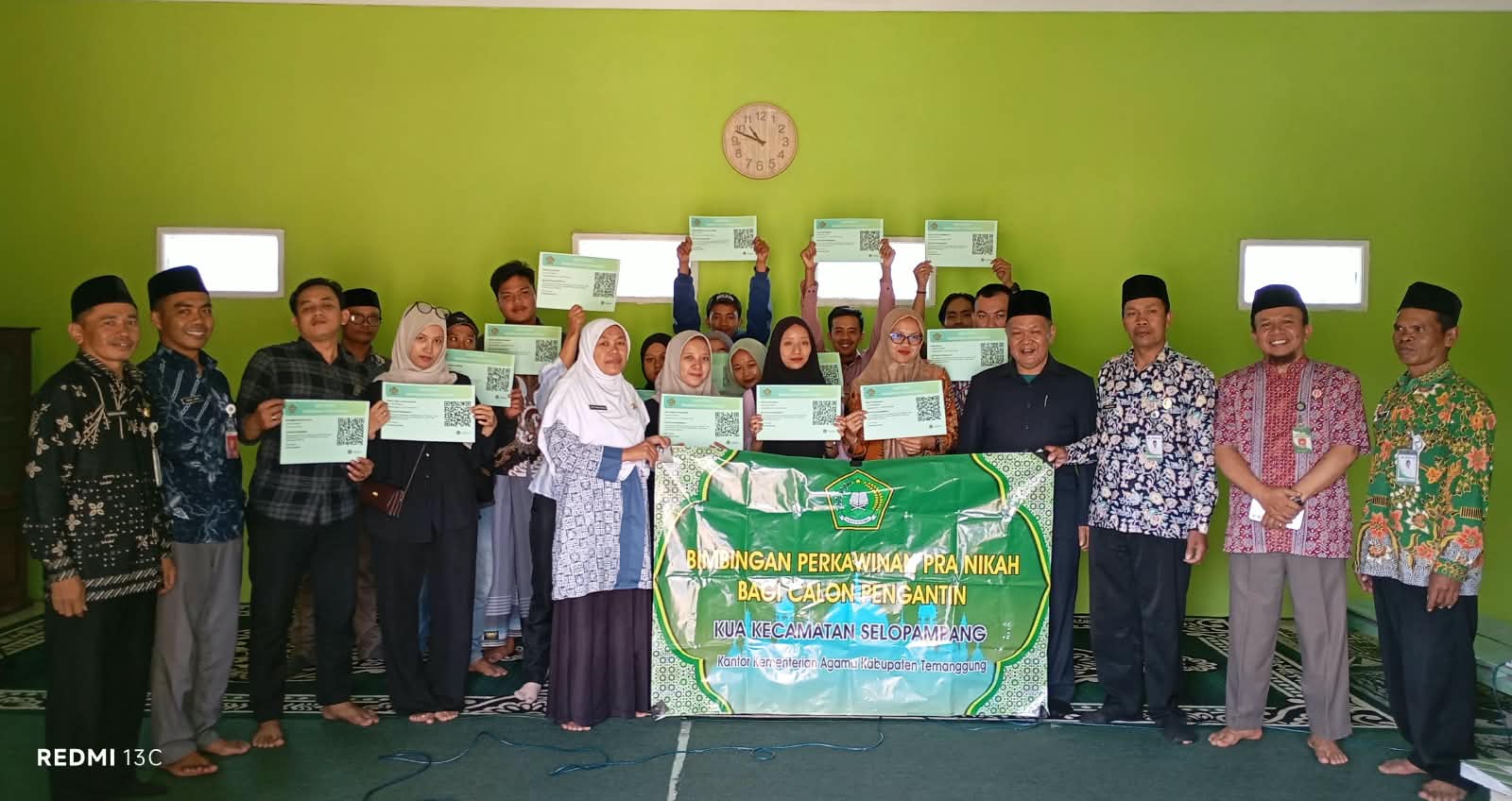 Perkuat Ketahanan Keluarga, KUA Selopampang Gelar Bimbingan Perkawinan bagi 10 Pasangan Catin dan Pengantin Baru di Sudikampir
