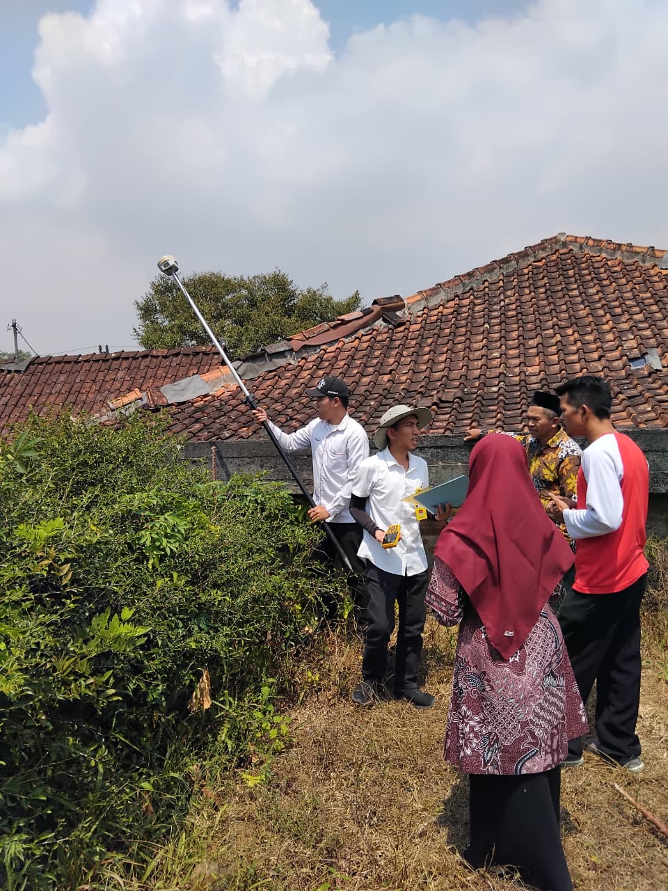 Pengukuran Tanah Wakaf MI Miftachul ‘Ulum Dilaksanakan Bersama BPN Temanggung